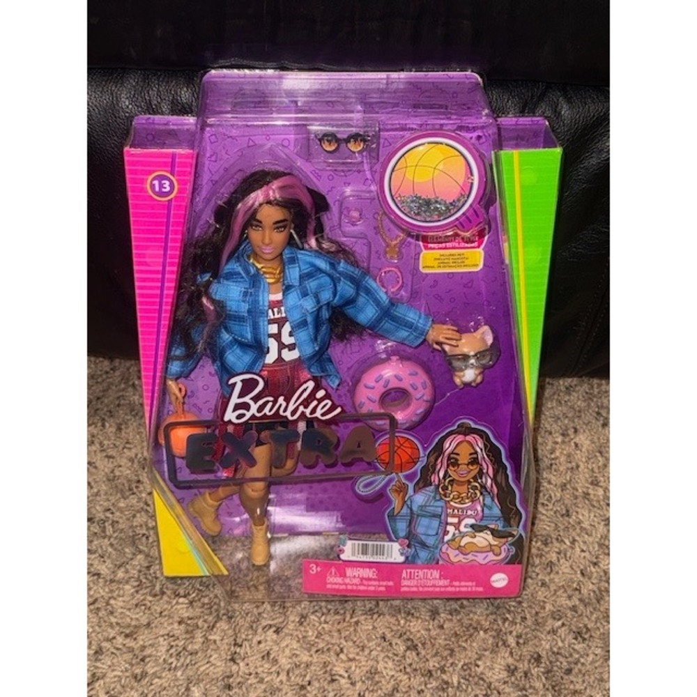 Barbie‎ Extra Doll #13 with Pet Chihuahua & 15 Accessories New in Box